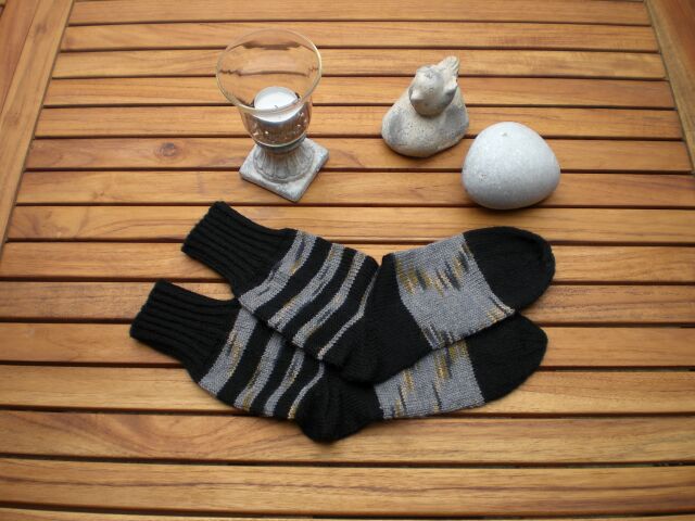 bunteSocken10.jpg (56903 Byte)