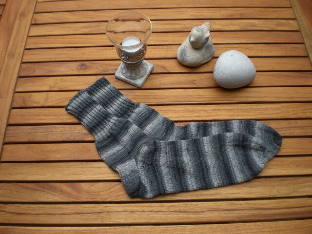 bunteSocken18.jpg (57931 Byte)