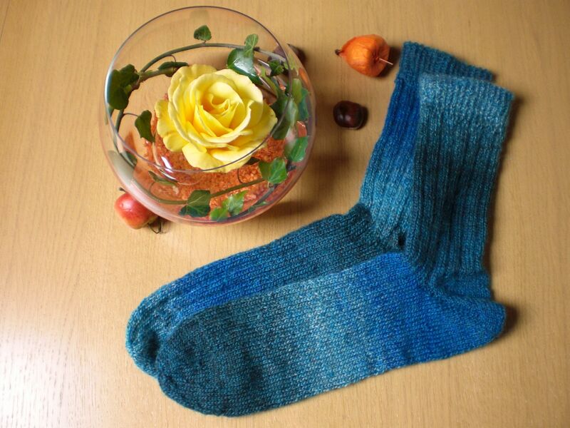 bunteSocken28.jpg (89280 Byte)