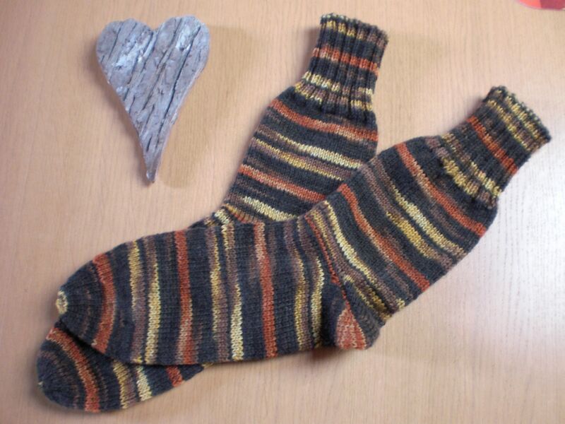 bunteSocken30.jpg (77693 Byte)